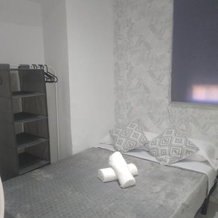Precioso Apartamento Moderno Cerca Del Carrefour Rosaleda Малага Экстерьер фото